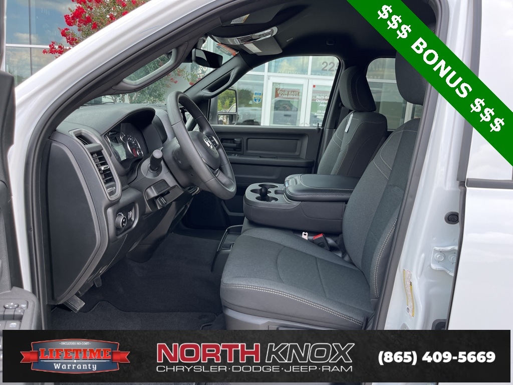 New 2025 Ram 2500 TRADESMAN CREW CAB 4X4 6'4 BOX Pickup