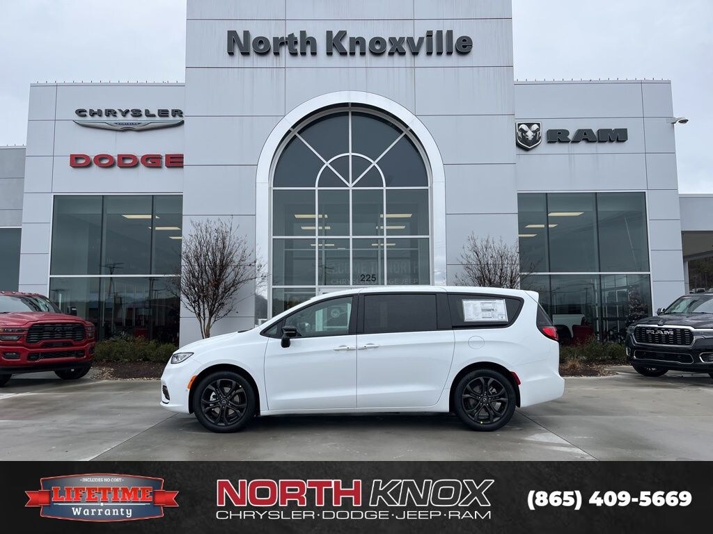 New 2026 Chrysler Pacifica SELECT Passenger Van