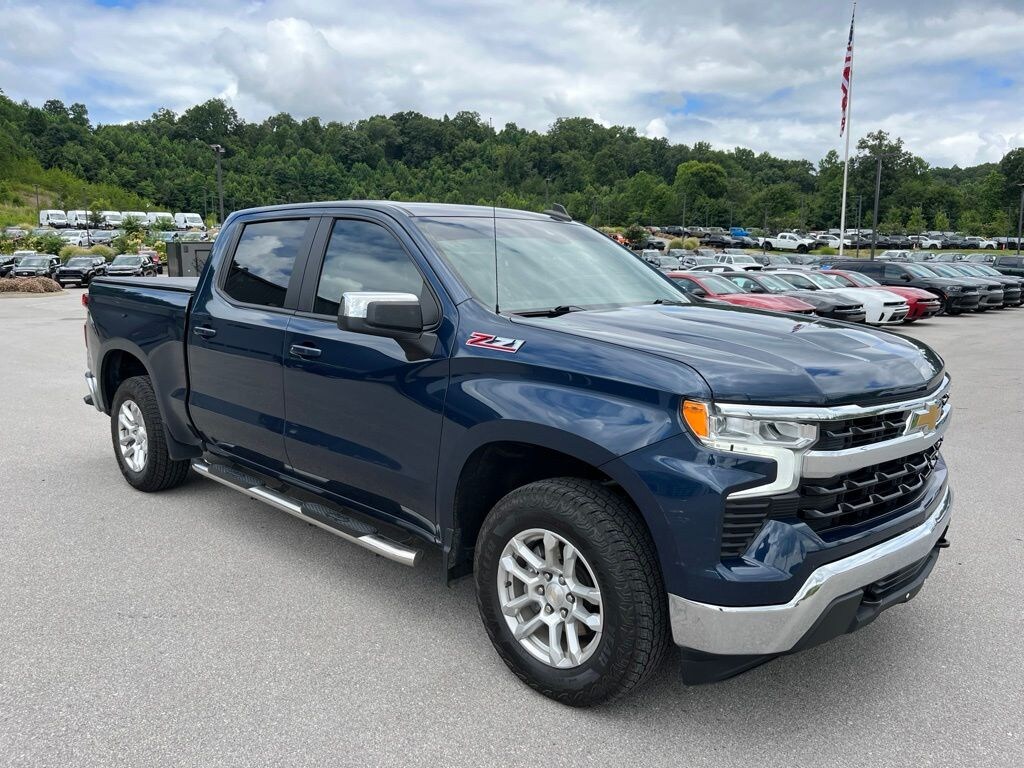 Used 2022 Chevrolet Silverado 1500 LT Truck