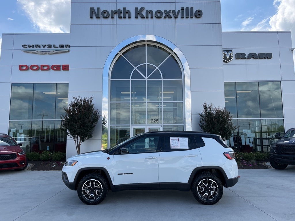 Used 2024 Jeep Compass Trailhawk with VIN 3C4NJDDN9RT171393 for sale in Knoxville, TN