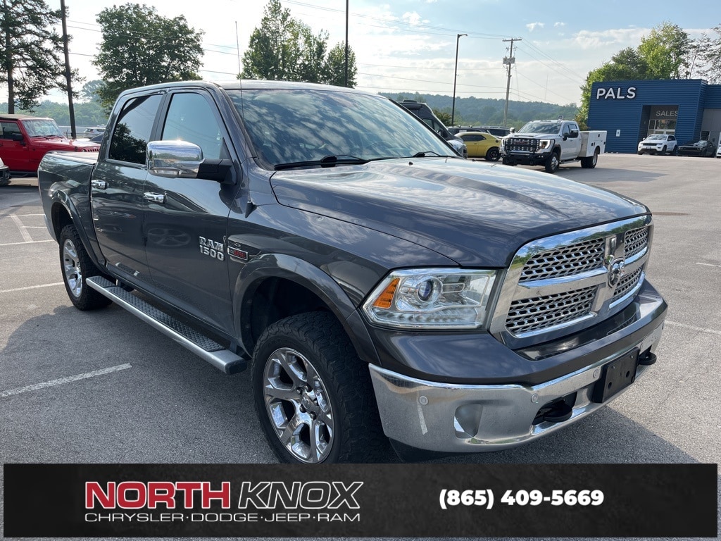 Used 2018 RAM Ram 1500 Pickup Laramie with VIN 1C6RR7NM2JS292393 for sale in Knoxville, TN