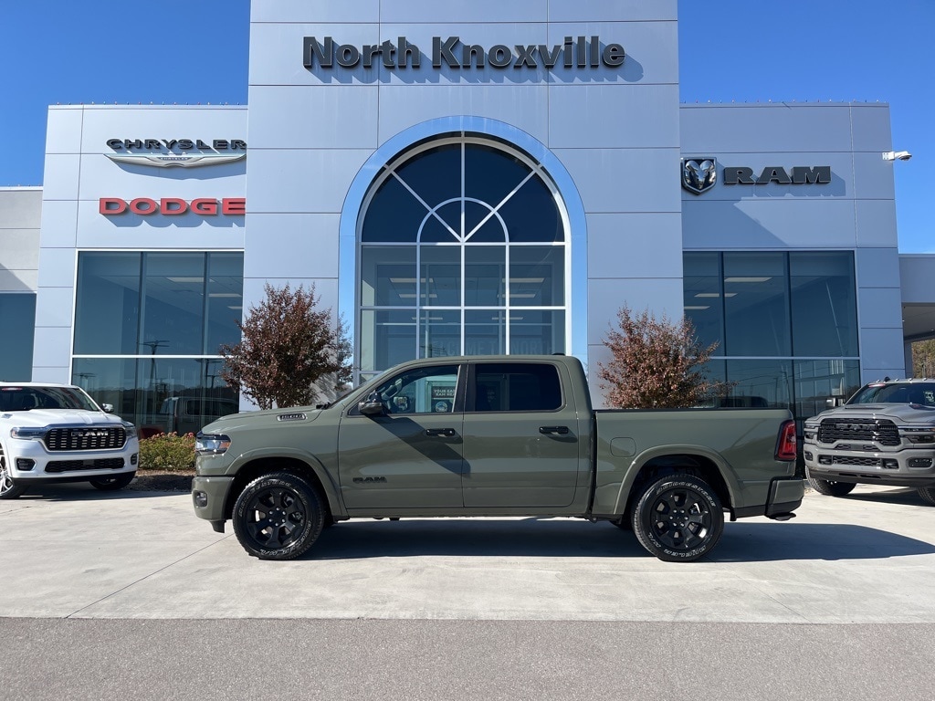 New 2026 Ram 1500 BIG HORN CREW CAB 4X4 5'7 BOX Pickup