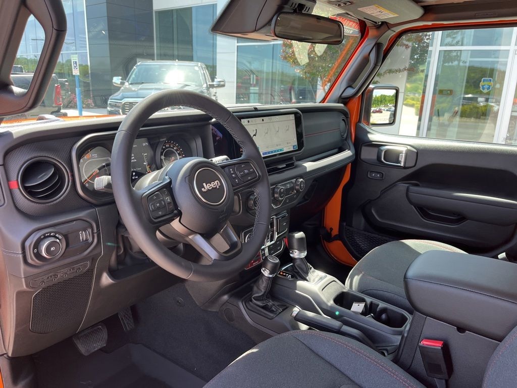 New 2026 Jeep Wrangler 4-DOOR RUBICON Sport Utility