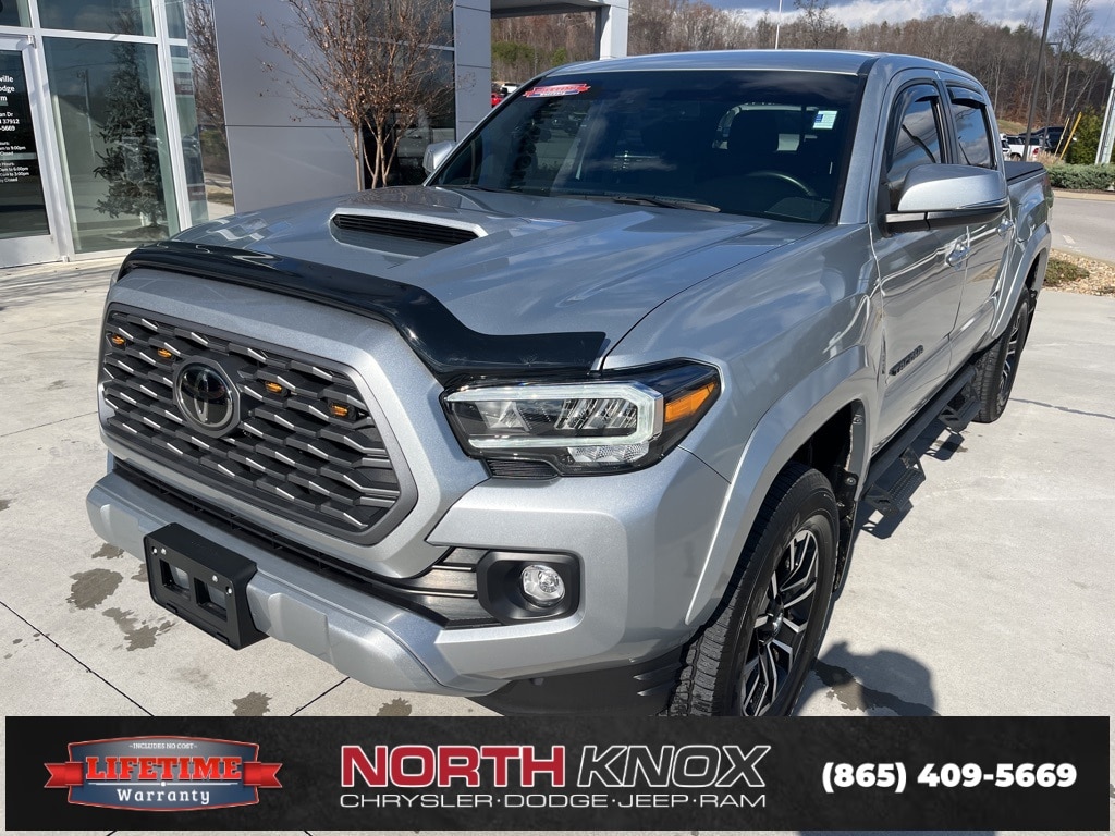 2023 Toyota Tacoma TRD Sport's photo