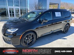 2026 Chrysler Pacifica SELECT Passenger Van