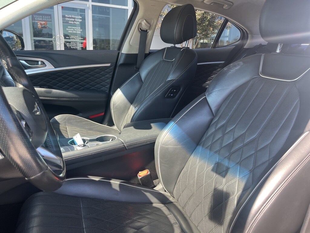2019 Genesis G70 2.0T Advanced photo 4