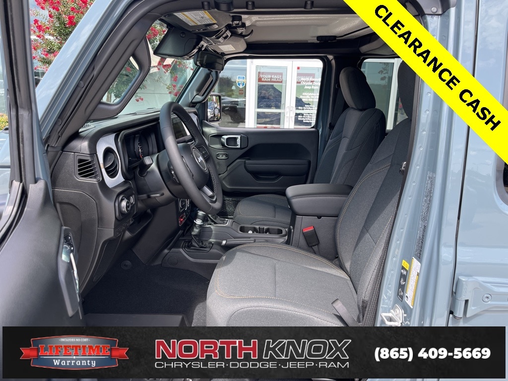 New 2025 Jeep Gladiator WILLYS 4X4 Pickup