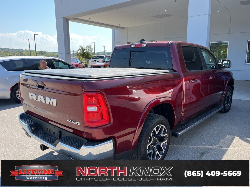 2025 Ram 1500 Laramie photo 3
