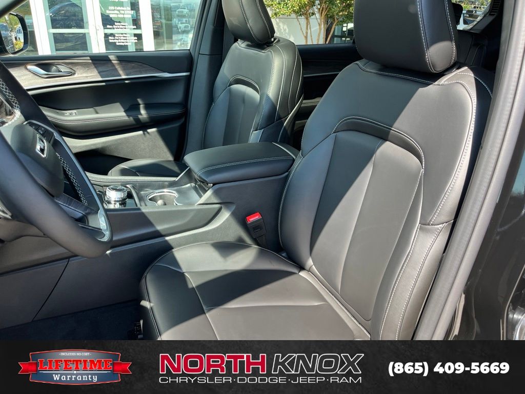 New 2027 Jeep Grand Cherokee L LIMITED 4X4 Sport Utility