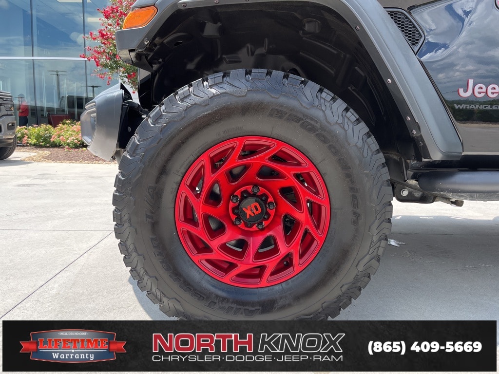 2023 Jeep Wrangler Rubicon photo 2
