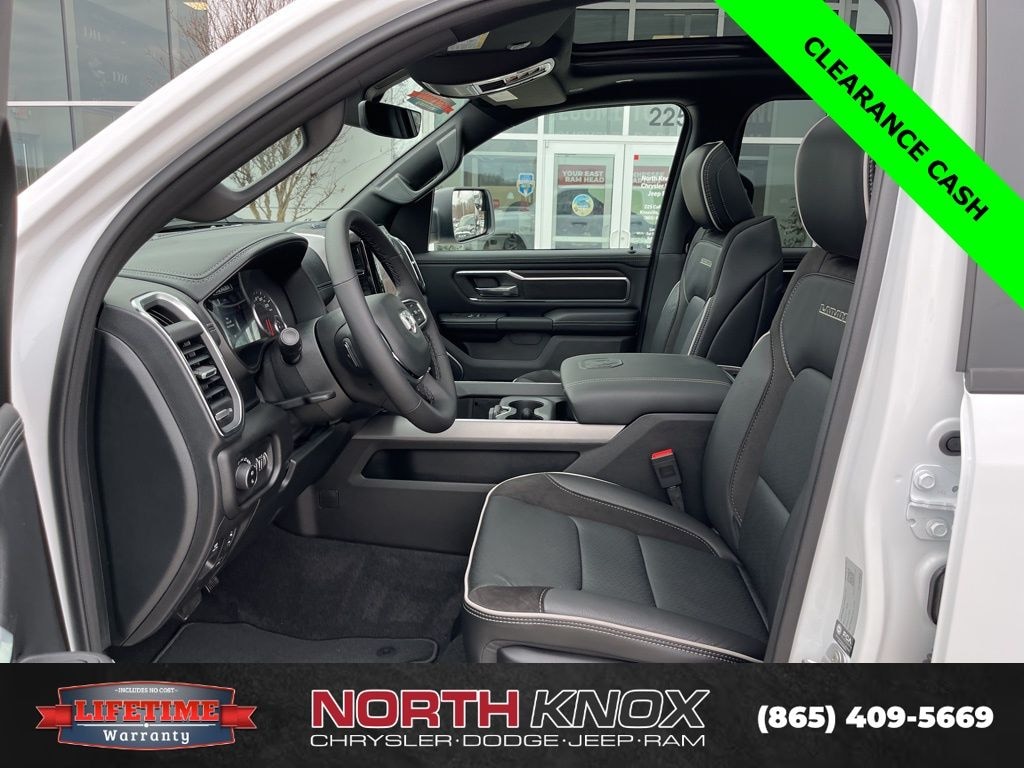 New 2026 Ram 1500 LARAMIE CREW CAB 4X4 5'7 BOX Pickup