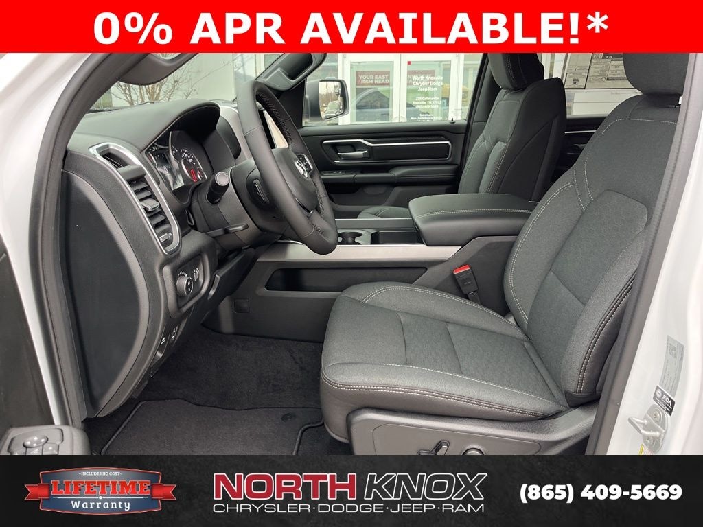 New 2026 Ram 1500 BIG HORN CREW CAB 4X4 5'7 BOX Pickup