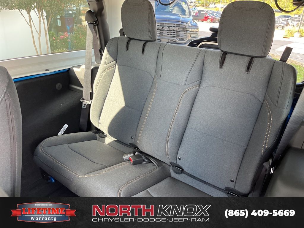 2026 Jeep Wrangler 2-Door Willys - Photo 8