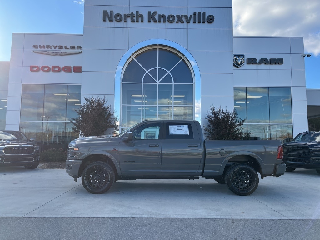 New 2026 Ram 2500 LIMITED CREW CAB 4X4 6'4 BOX Pickup