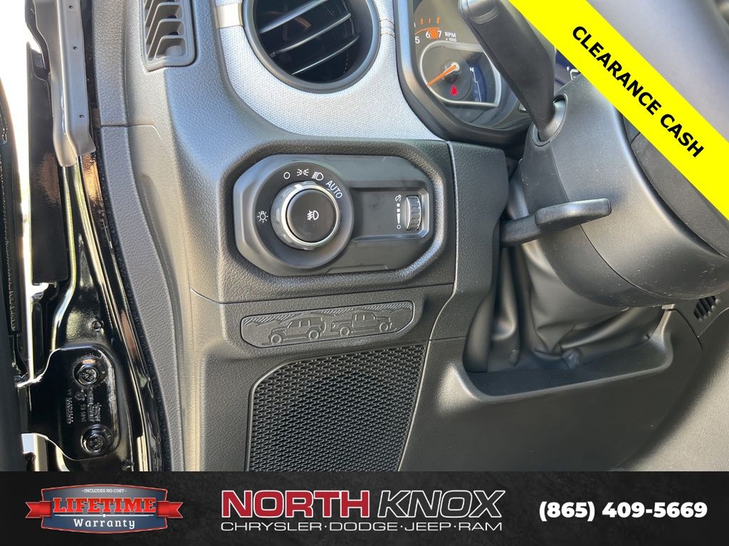 2026 Jeep Wrangler 2-Door Willys - Photo 8