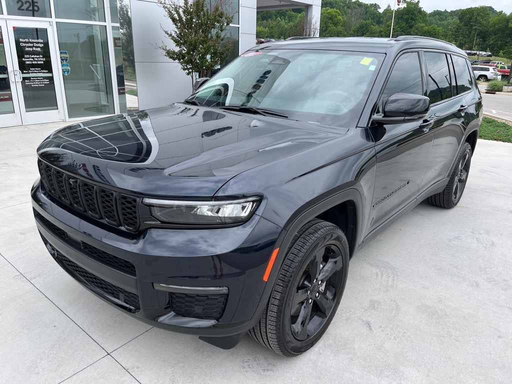 Used 2024 Jeep Grand Cherokee L Limited with VIN 1C4RJKBG4R8950712 for sale in Knoxville, TN