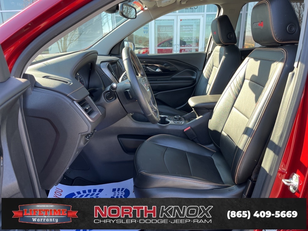 Used 2024 GMC Terrain AT4 SUV