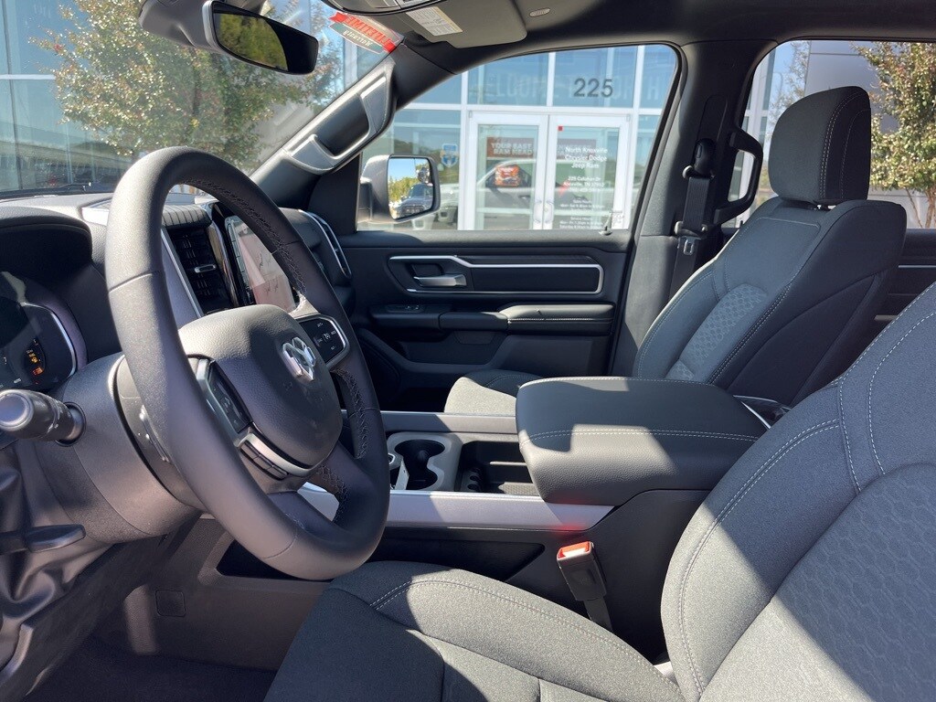 2026 Ram 1500 Big Horn photo 3