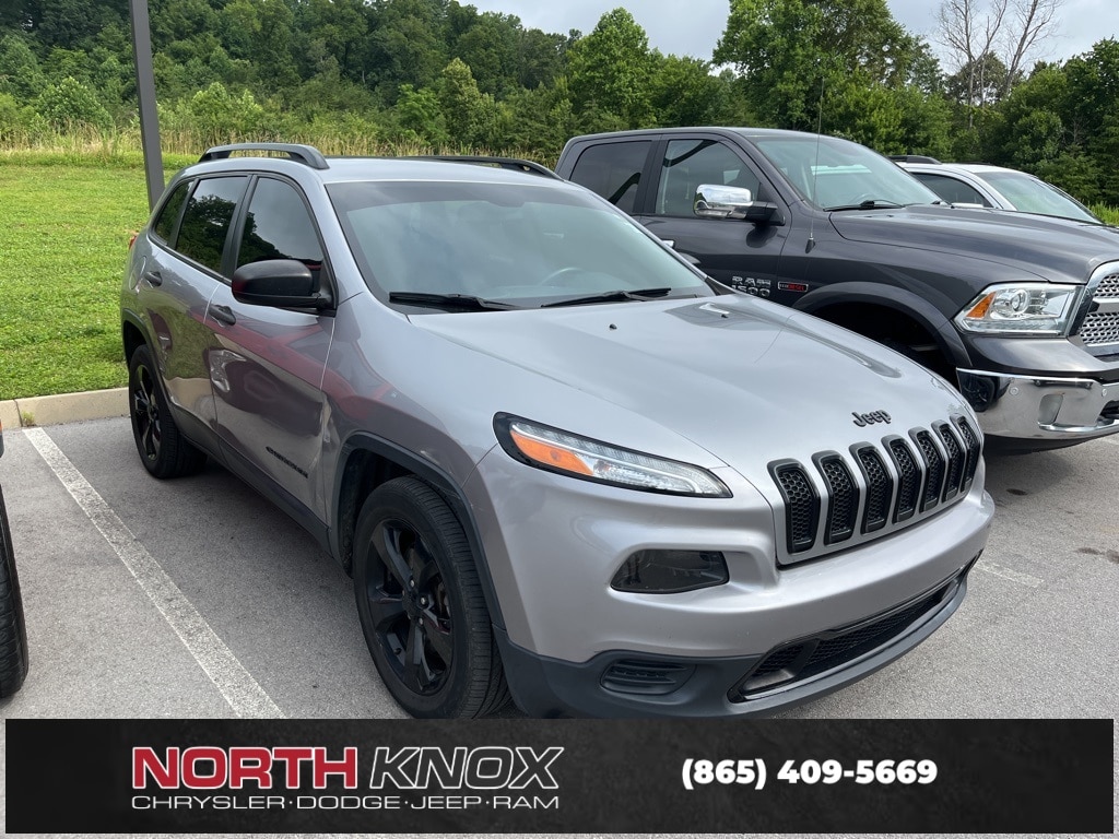 Used 2017 Jeep Cherokee Sport Altitude with VIN 1C4PJLAB5HW502461 for sale in Knoxville, TN