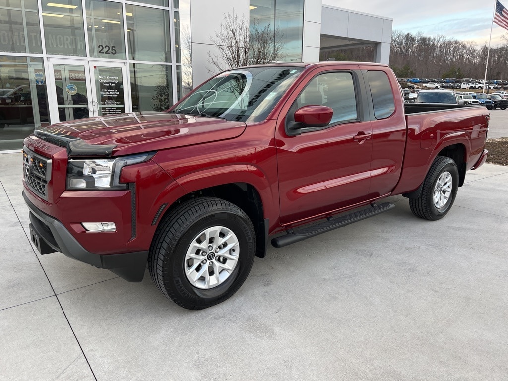 2024 Nissan Frontier SV's photo