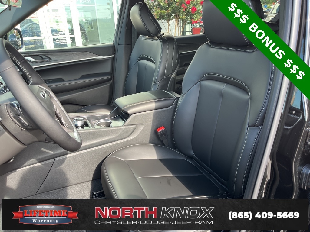 New 2025 Jeep Grand Cherokee L LIMITED 4X4 Sport Utility