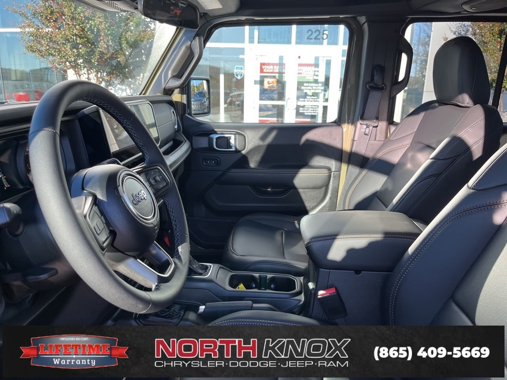 New 2025 Jeep Gladiator HIGH TIDE 4X4 Pickup