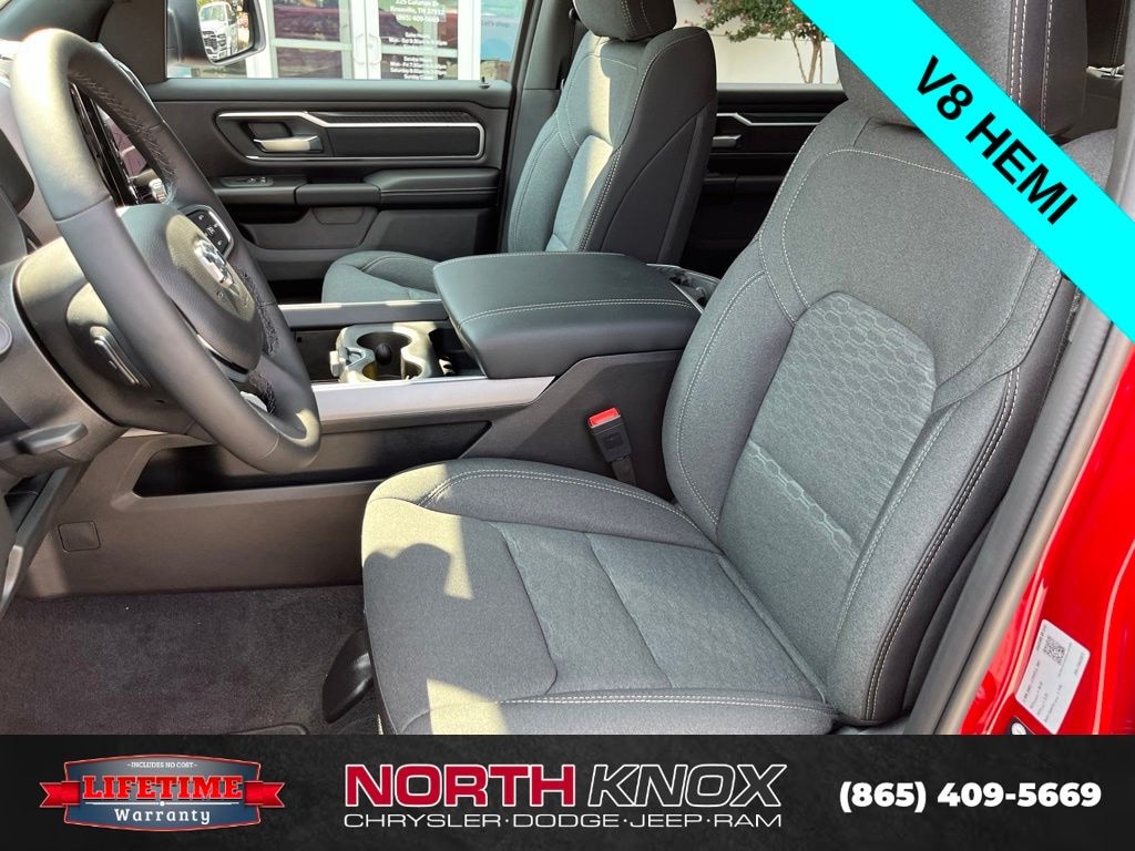 New 2026 Ram 1500 BIG HORN CREW CAB 4X2 5'7 BOX Pickup