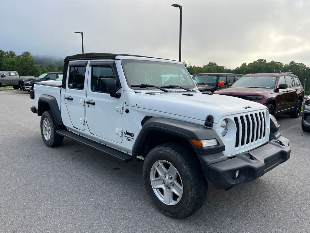 Used 2020 Jeep Gladiator Sport Truck