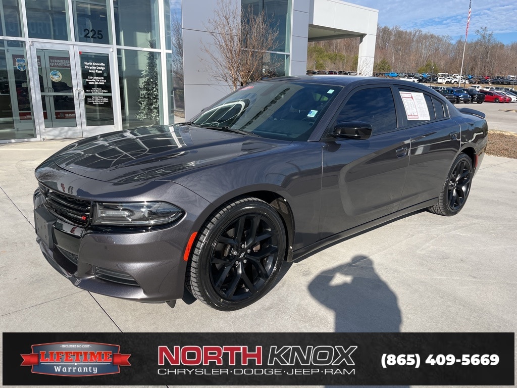 2019 Dodge Charger SXT's photo