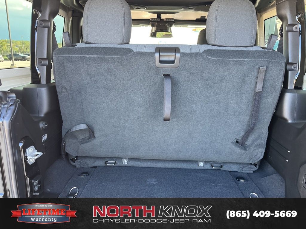 2026 Jeep Wrangler 2-Door Willys - Photo 16
