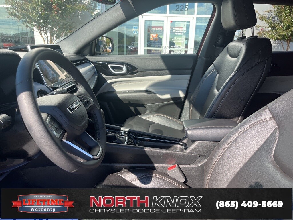 2024 Jeep Compass Limited photo 3