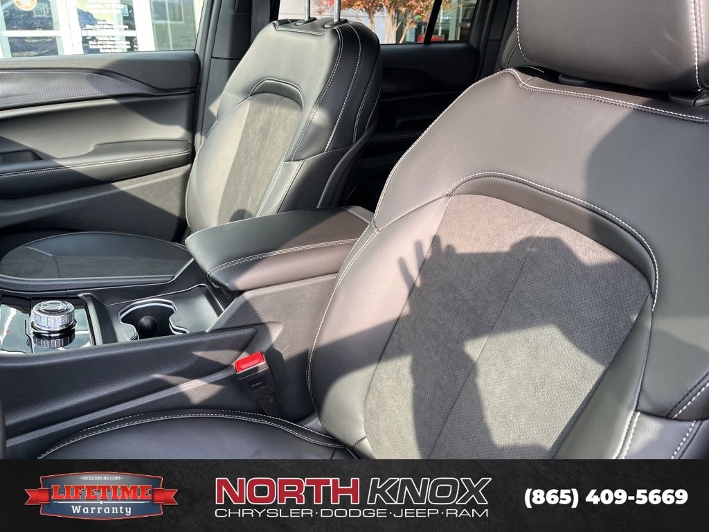 New 2025 Jeep Grand Cherokee ALTITUDE X 4X4 Sport Utility