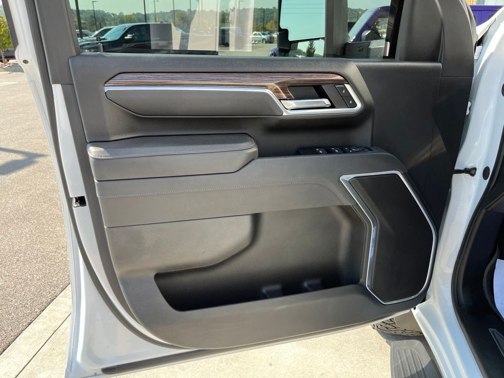 Used 2025 Chevrolet Silverado 3500HD LT Truck