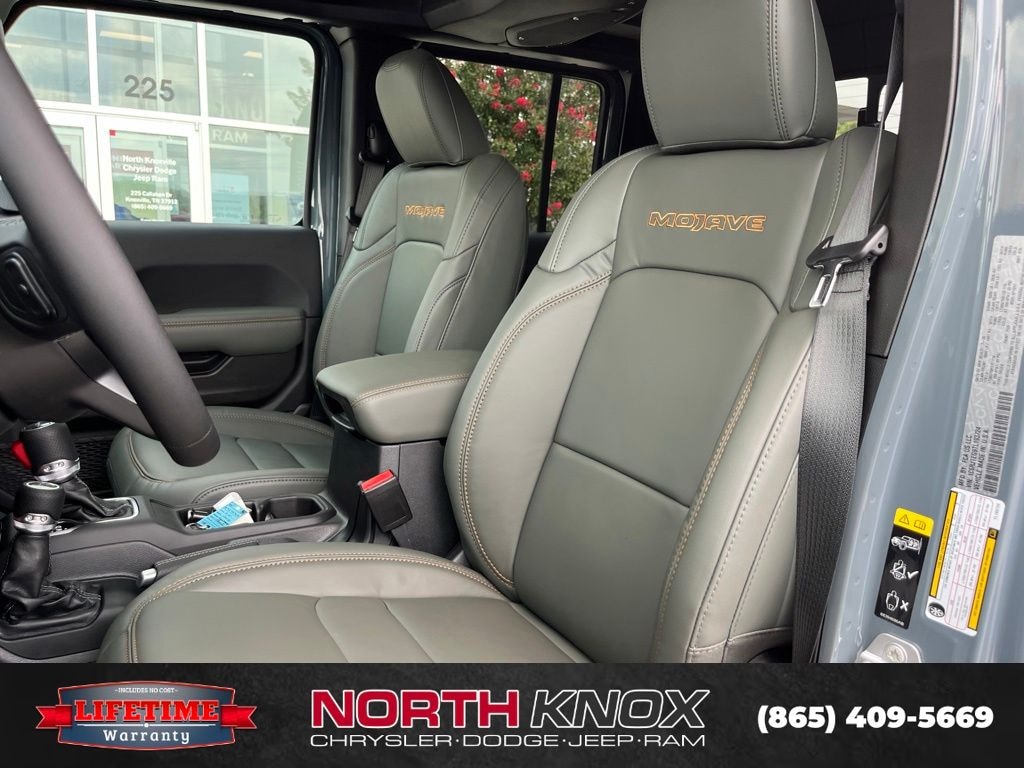 New 2026 Jeep Gladiator MOJAVE X 4X4 Pickup