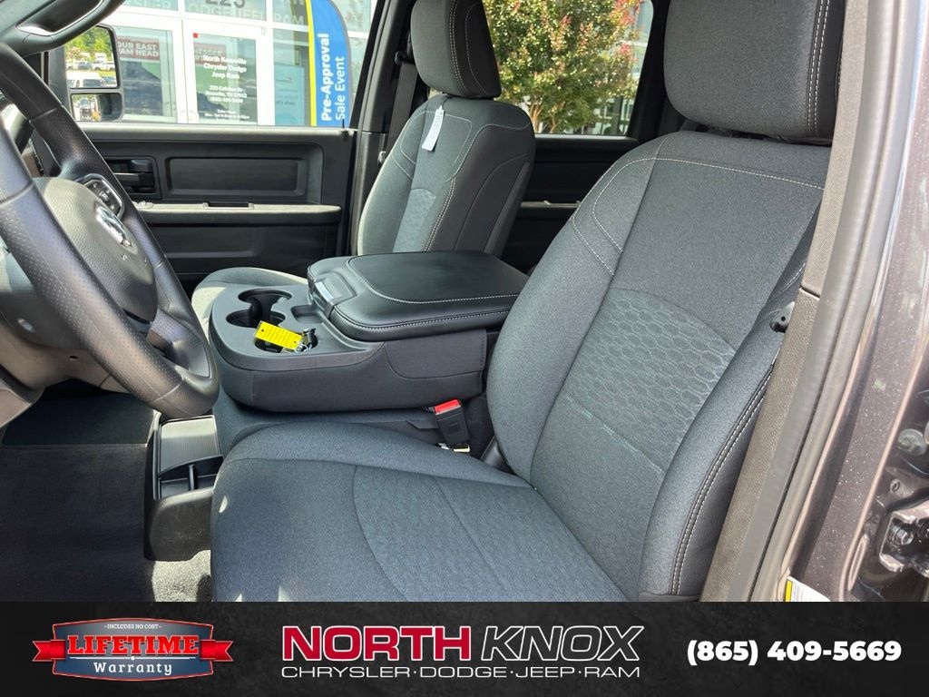 New 2026 Ram 2500 TRADESMAN CREW CAB 4X4 6'4 BOX Pickup