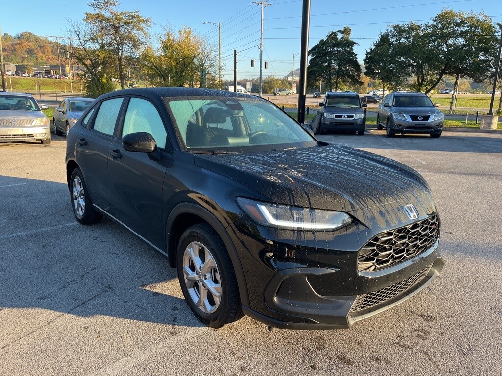 2024 Honda HR-V LX photo 2