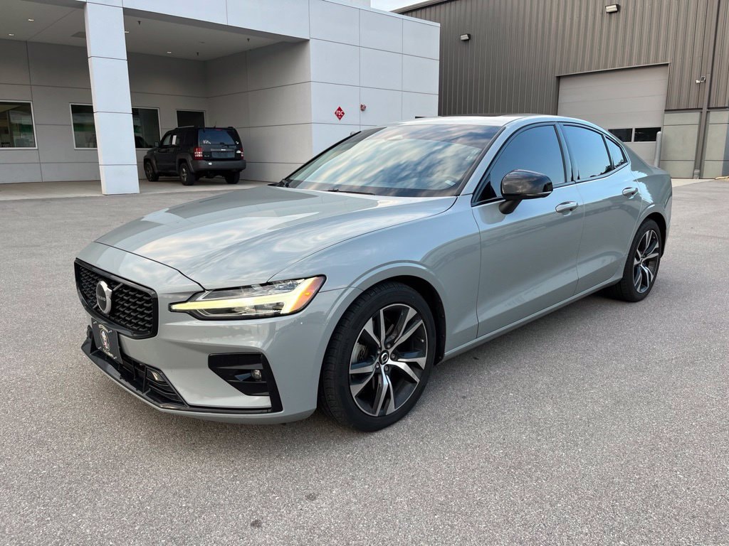 Used 2024 Volvo S60 B5 Core Dark Theme Sedan