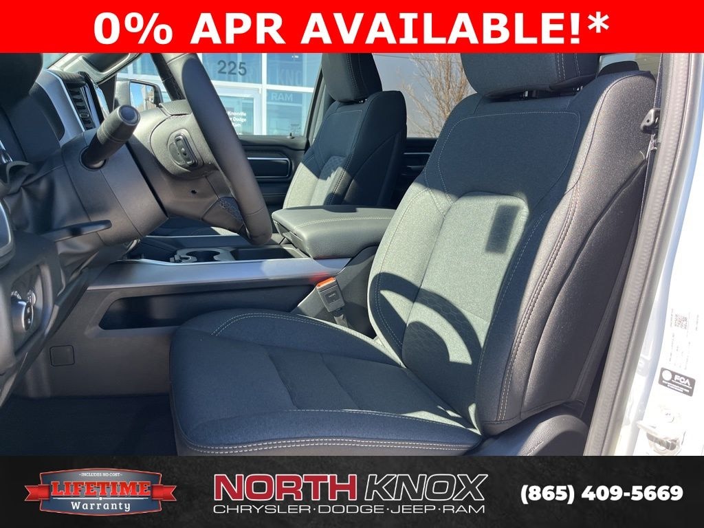 New 2026 Ram 1500 BIG HORN CREW CAB 4X4 5'7 BOX Pickup