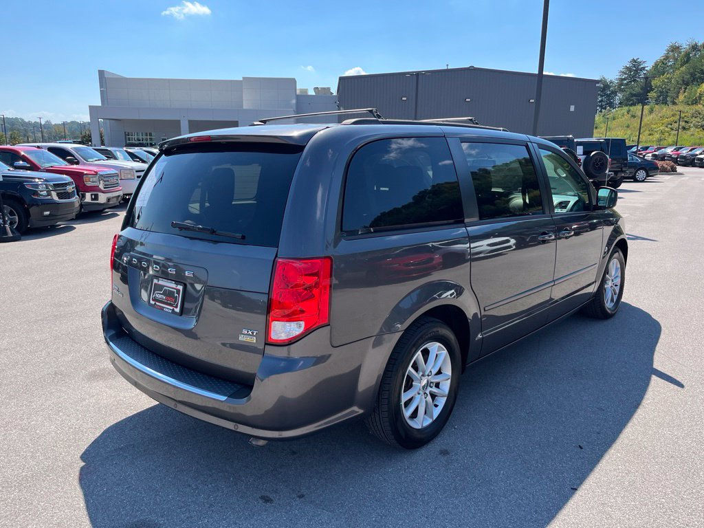 Used 2016 Dodge Grand Caravan SXT Minivan/Van