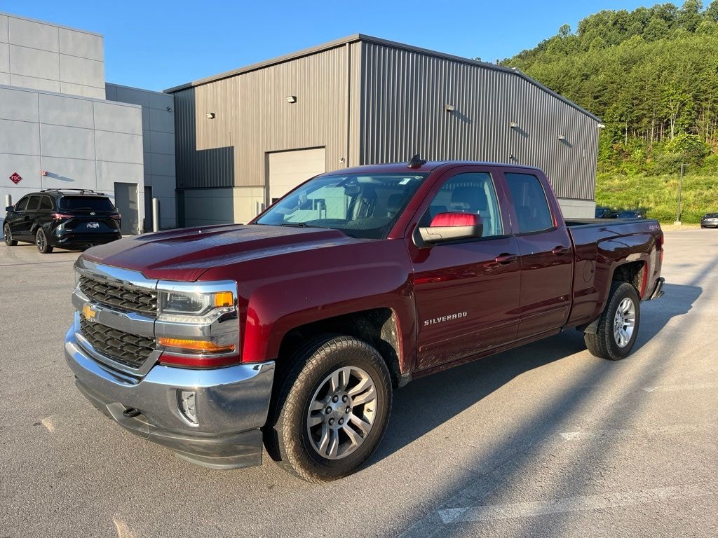 Used 2017 Chevrolet Silverado 1500 LT Truck