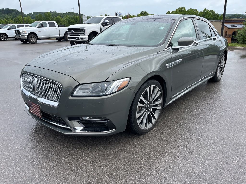 2017 Lincoln Continental Select FWD's photo