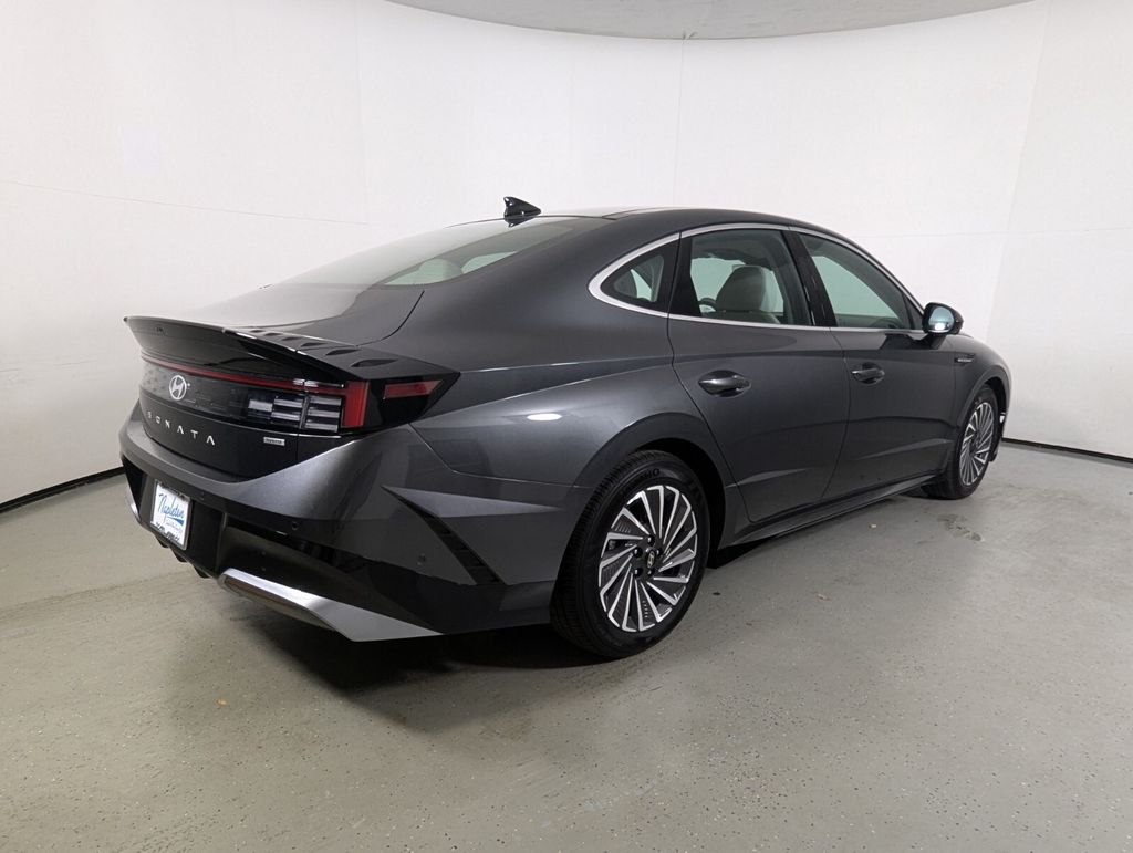 2025 Hyundai Sonata Hybrid Limited - Photo 8