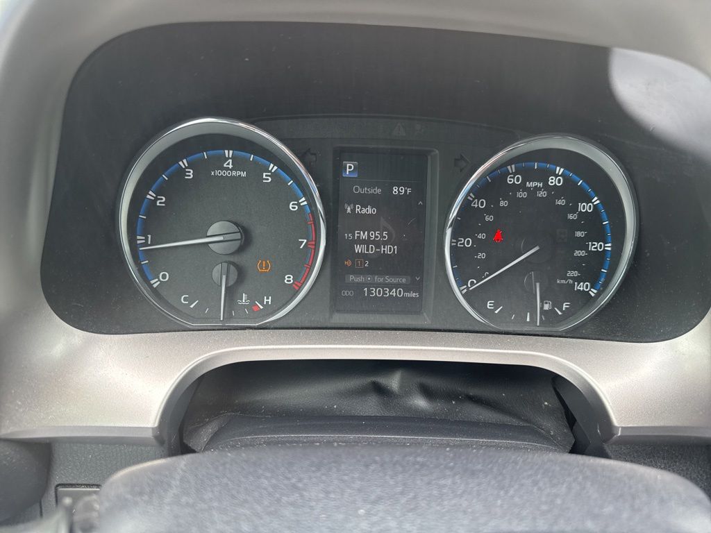 2016 Toyota RAV4 XLE - Photo 16