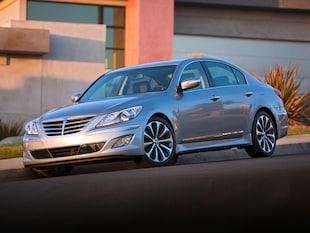 2013 Hyundai Genesis 3.8 Sedan