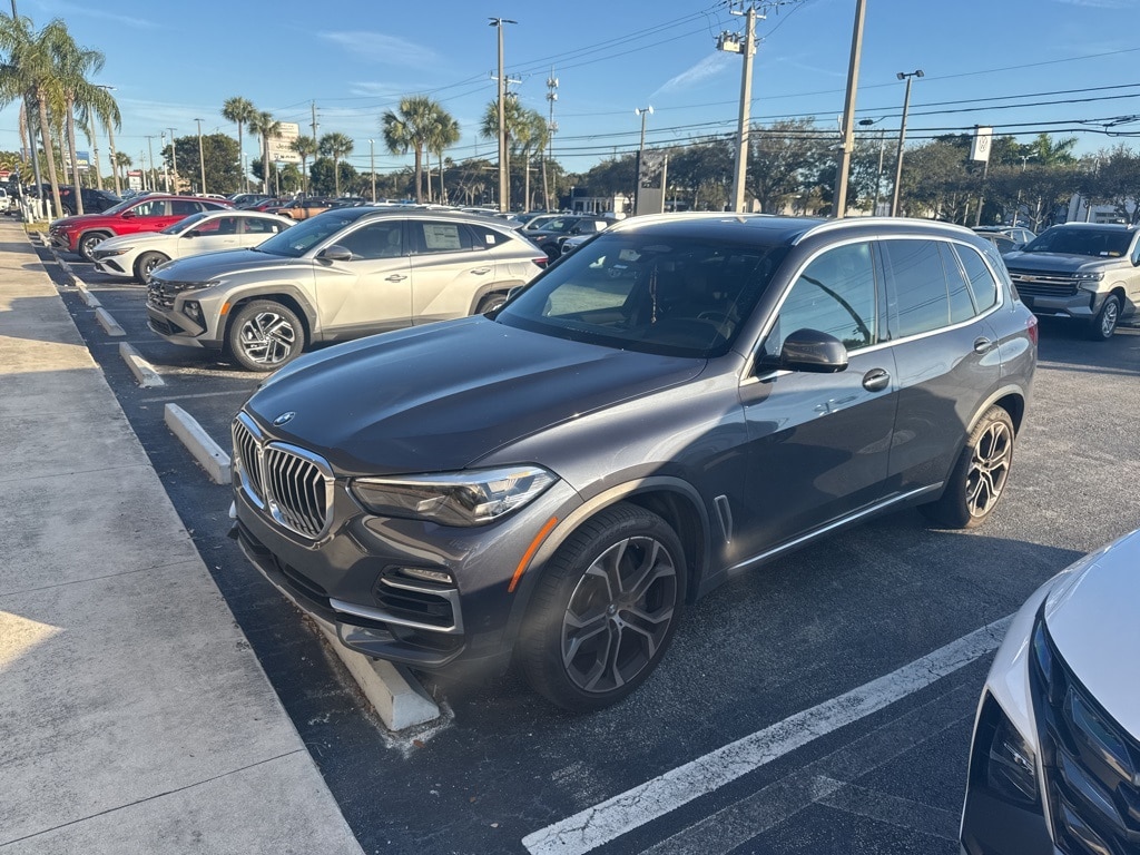 2020 BMW X5 40i's photo