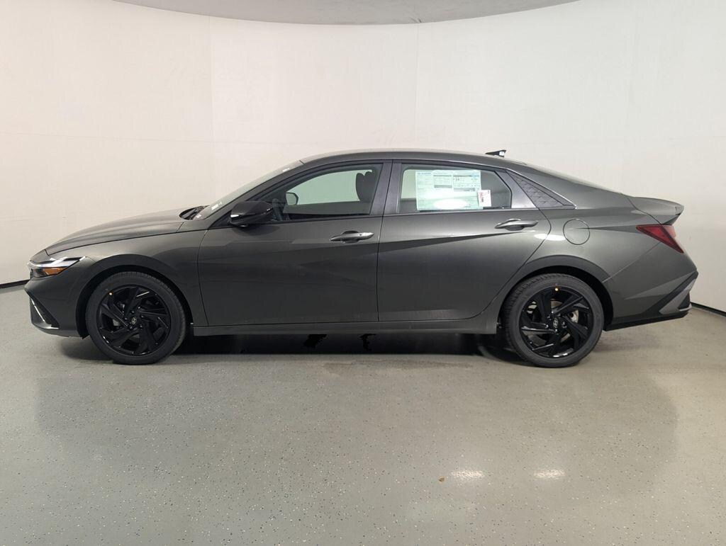 New 2026 Hyundai Elantra SEL Sport Sedan