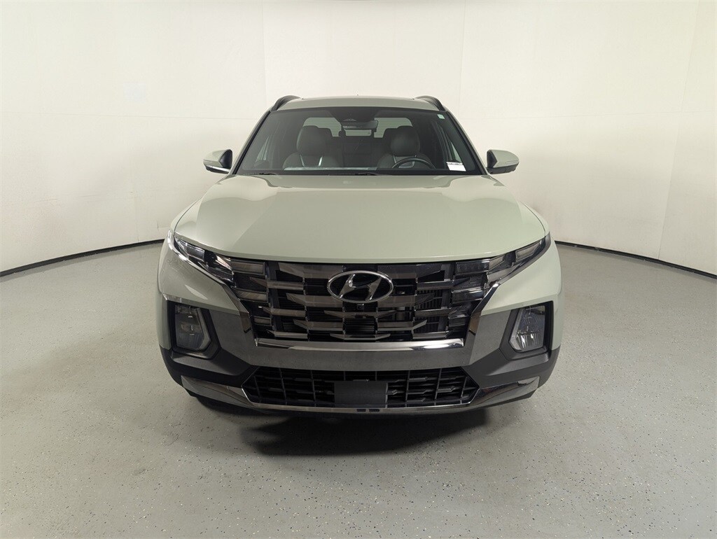 2022 Hyundai Santa Cruz Limited photo 2