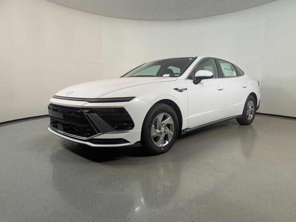 New 2026 Hyundai Sonata SE Sedan