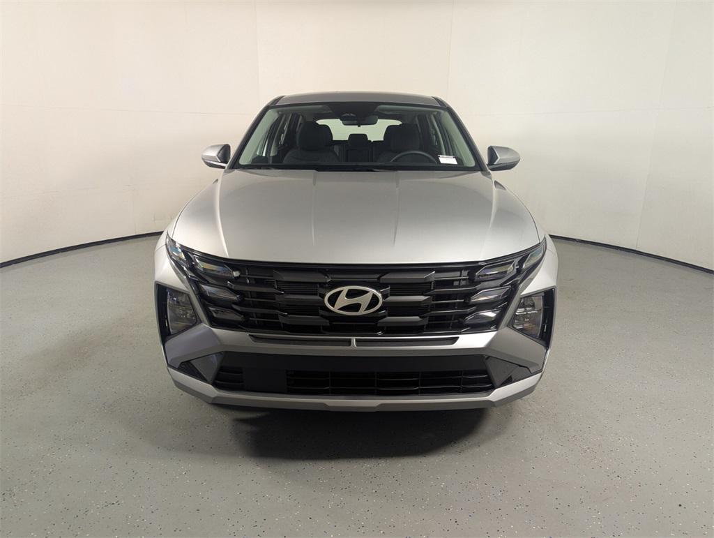 2025 Hyundai Tucson SE photo 2