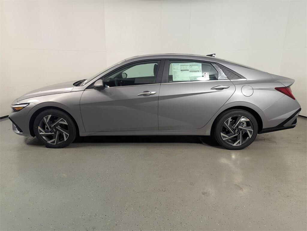 New 2026 Hyundai Elantra Limited Sedan